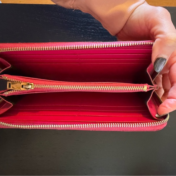 Yves Saint Laurent Grain De Poudre Matelasse Chevron Monogram Zip Around Wallet - Picture 7 of 8